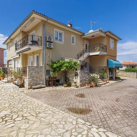 Apartament Ester-5 By Interhome Umag