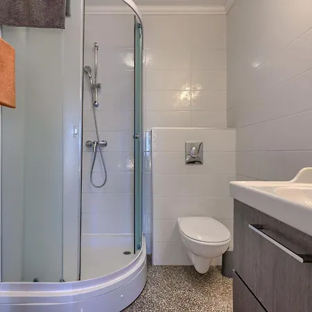 Apartamento Ester-5 By Interhome *