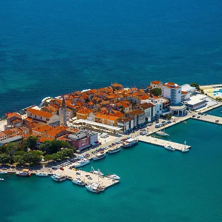 Ester-5 By Interhome Daire