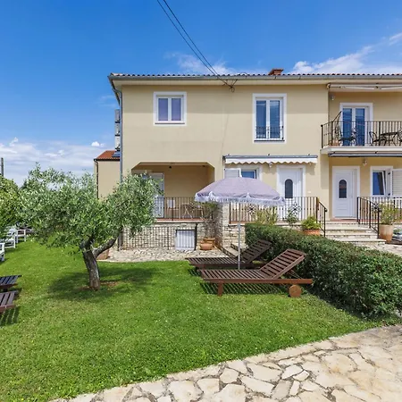 Ester-5 By Interhome * Umag