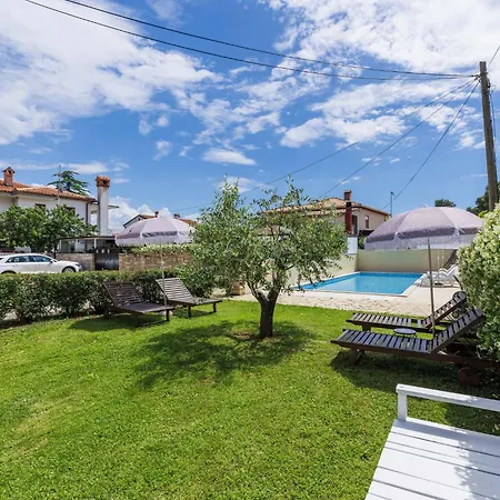 Ester-5 By Interhome * Umag